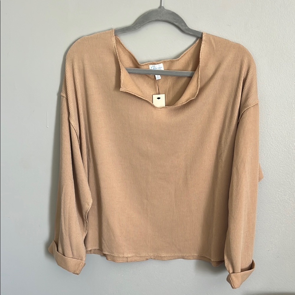 Francesca's Collections Tan Boxy 3/4 Sleeve Blouse with Mandarin Collar